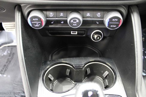 Used 2022 Alfa Romeo Giulia Sprint image 31