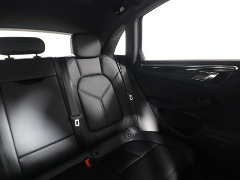 New 2024 Porsche Macan image 17