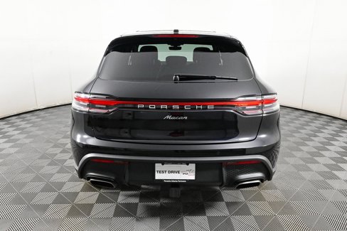 Certified 2025 Porsche Macan image 29