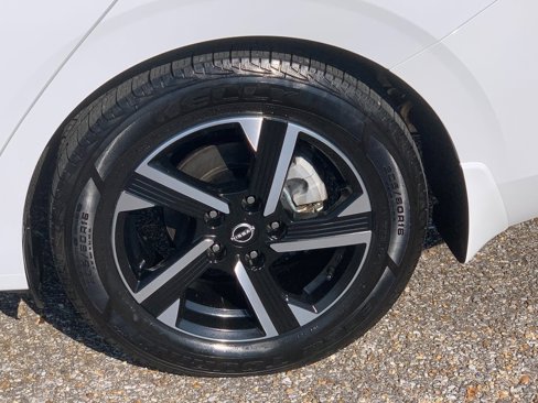 Used 2024 Nissan Sentra SV image 8