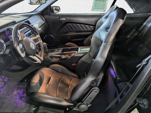 Used 2013 Ford Mustang GT Premium image 17