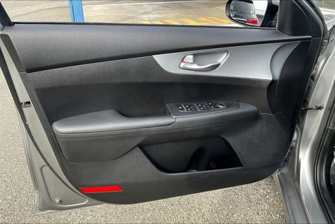 Used 2023 Kia Forte LXS image 19