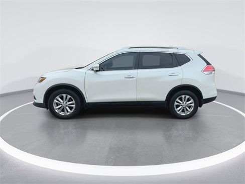 Used 2016 Nissan Rogue SV w/ SV Premium Package image 5