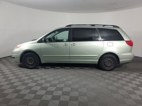 Used 2008 Toyota Sienna LE image 7