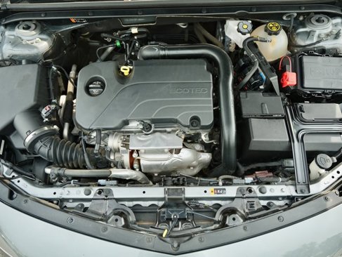 Used 2023 Chevrolet Malibu LT image 32