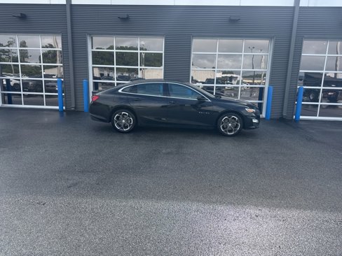 Used 2024 Chevrolet Malibu LT image 4