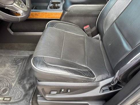 Used 2017 Chevrolet Silverado 1500 High Country image 39