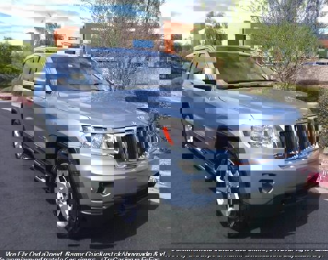Used 2013 Jeep Grand Cherokee Laredo image 1