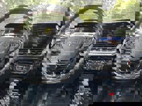 New 2025 Chevrolet Trax RS w/ Sunroof Package image 20