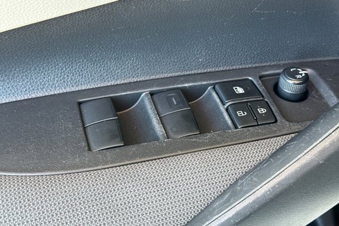 Certified 2022 Toyota Corolla LE image 14