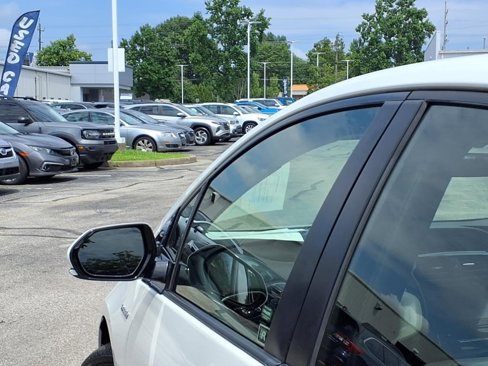 Used 2016 Toyota Prius Three Touring image 21