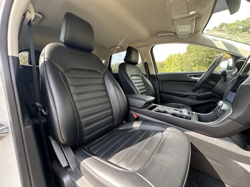 Used 2023 Ford Edge SEL image 32