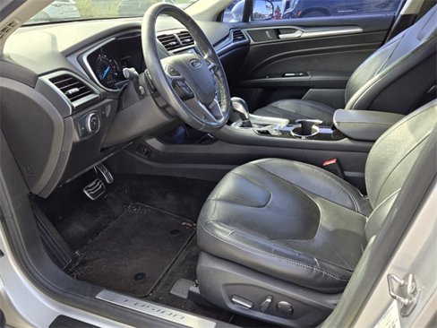 Used 2015 Ford Fusion Titanium image 4
