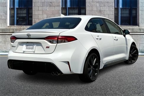 Used 2024 Toyota Corolla SE image 12