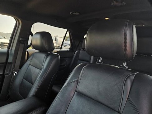 Used 2013 Ford Explorer XLT image 18