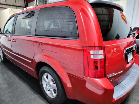 Used 2008 Dodge Grand Caravan SXT image 12