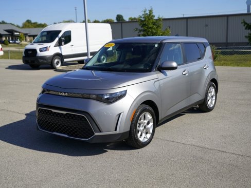 Used 2024 Kia Soul LX w/ Option Group 015 image 10