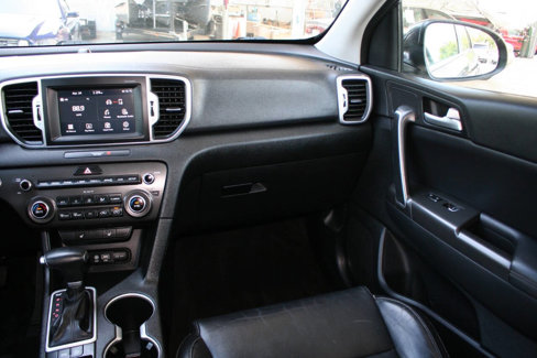 Used 2017 Kia Sportage EX image 11