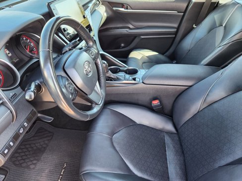 Used 2023 Toyota Camry XSE image 8