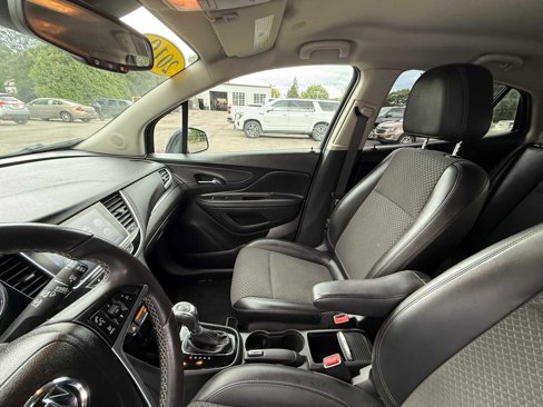 Used 2019 Buick Encore Sport Touring w/ Safety Package image 18
