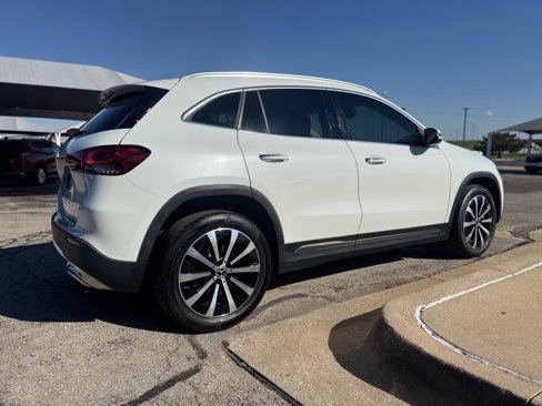 Used 2021 Mercedes-Benz GLA 250 image 4