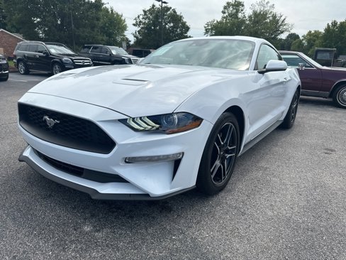 Used 2022 Ford Mustang Premium image 3