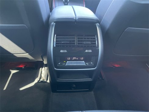 Used 2022 BMW X5 xDrive40i w/ Luxury Seating Package image 19