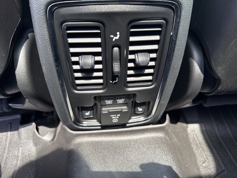 Used 2018 Jeep Grand Cherokee Summit w/ Platinum Series Group image 23