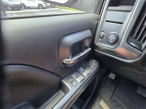 Used 2018 Chevrolet Silverado 1500 LT w/ All Star Edition image 21
