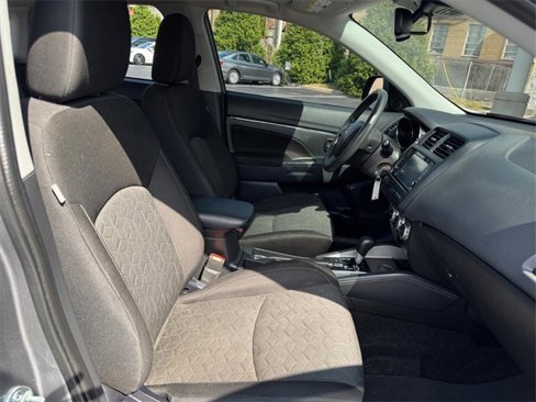 Used 2022 Mitsubishi Outlander Sport ES image 11