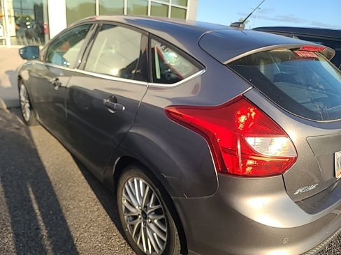 Used 2012 Ford Focus SEL image 4