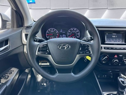 Used 2020 Hyundai Accent SE image 15