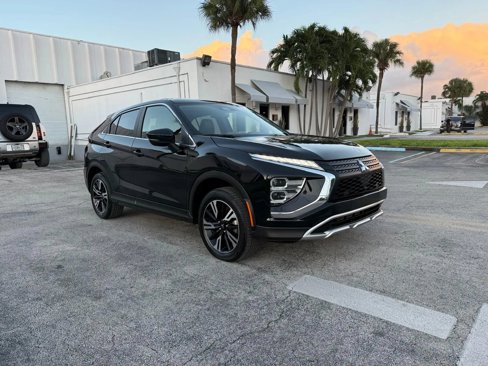 Used 2024 Mitsubishi Eclipse Cross SE image 2