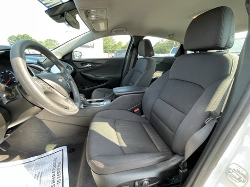 Used 2023 Chevrolet Malibu LT image 23