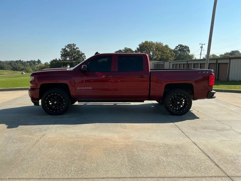 Used 2018 Chevrolet Silverado 1500 LT w/ All Star Edition image 2