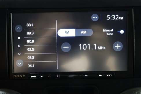 Used 2017 Jeep Wrangler Sport w/ Connectivity Group image 11