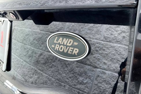 Used 2020 Land Rover Discovery Sport SE image 27