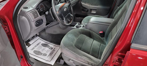 Used 2002 Ford Explorer XLT image 10