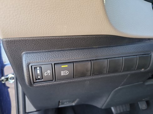 Used 2023 Toyota Corolla LE image 30