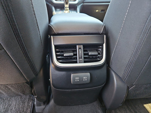 Used 2022 Subaru Outback Premium image 7