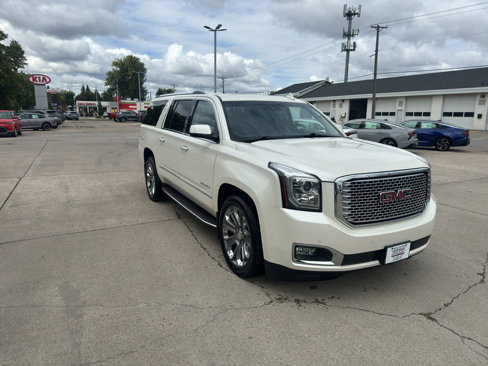 Used 2015 GMC Yukon XL Denali w/ Open Road Package image 4