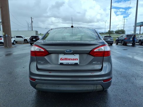Used 2014 Ford Fiesta SE image 7