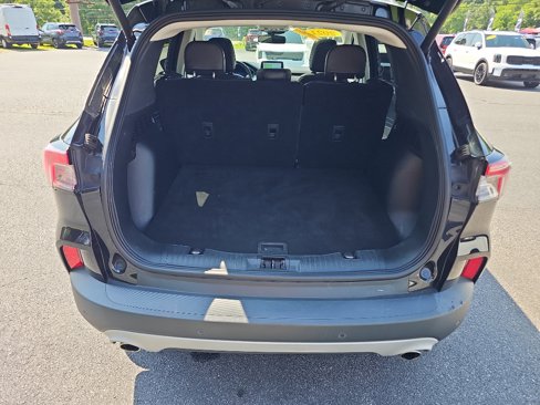 Used 2021 Ford Escape Titanium image 15