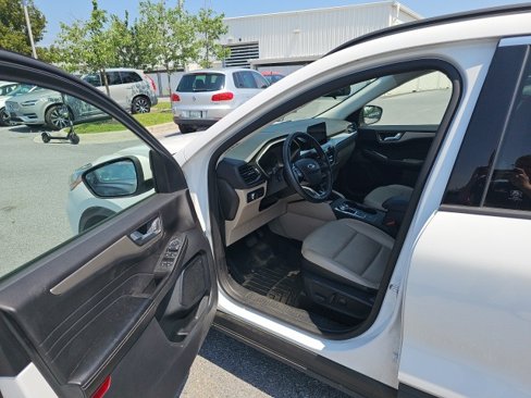 Used 2021 Ford Escape SEL image 7