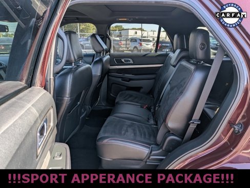 Used 2018 Ford Explorer XLT w/ XLT Appearance Package image 18