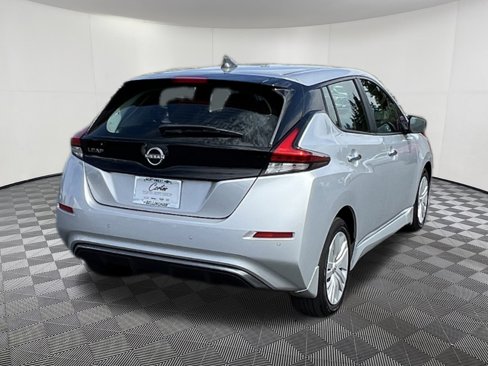 Used 2023 Nissan Leaf S image 6