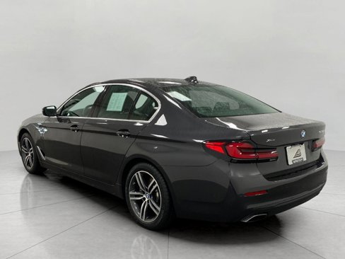 Certified 2021 BMW 530e xDrive w/ Premium Package image 7