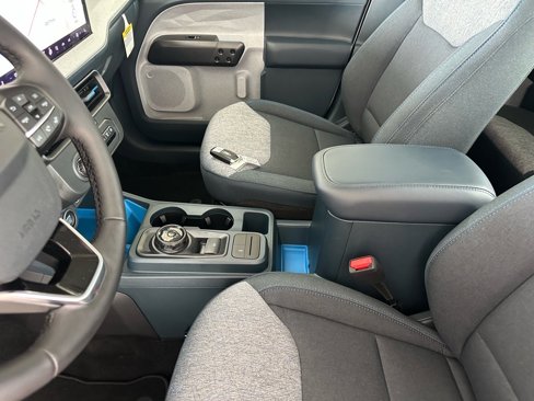 New 2025 Ford Maverick XLT w/ XLT Luxury Package image 22