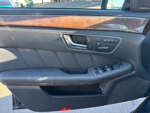 Used 2013 Mercedes-Benz E 350 4MATIC Sedan image 22