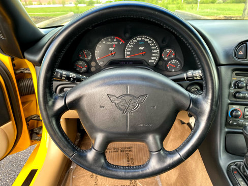 Used 2003 Chevrolet Corvette Convertible w/ Preferred Equipment Group1 image 30